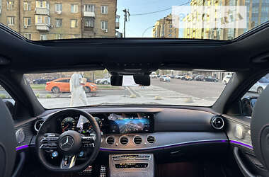 Седан Mercedes-Benz E-Class 2021 в Киеве