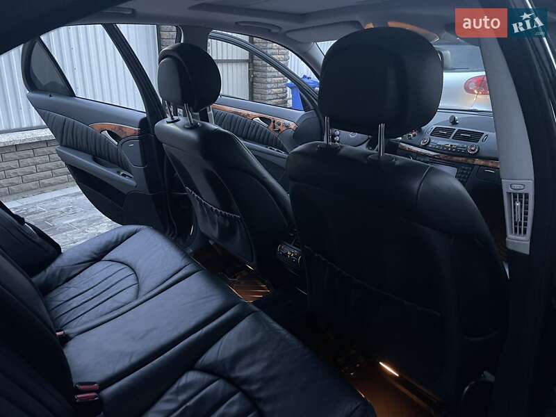 Седан Mercedes-Benz E-Class 2006 в Хусті