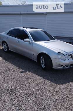 Седан Mercedes-Benz E-Class 2006 в Новій Одесі