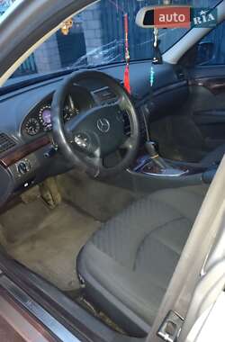 Седан Mercedes-Benz E-Class 2004 в 