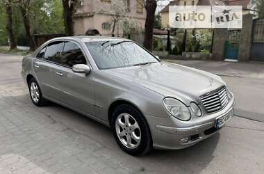 Седан Mercedes-Benz E-Class 2004 в Львові