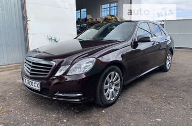 Седан Mercedes-Benz E-Class 2012 в Черкасах