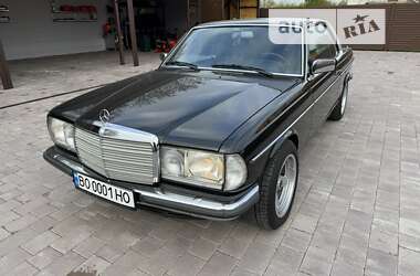 Купе Mercedes-Benz E-Class 1982 в Тернополі