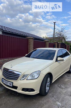 Седан Mercedes-Benz E-Class 2011 в Житомирі