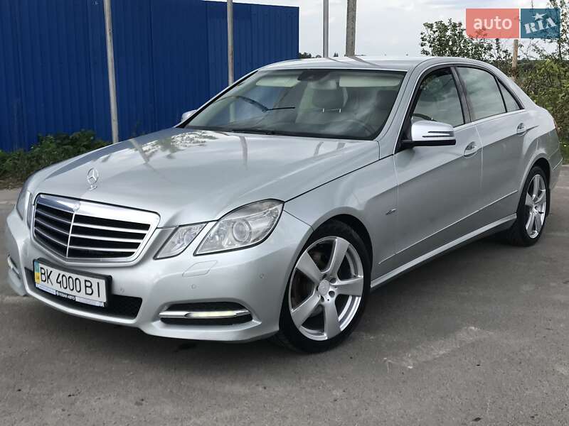 Mercedes-Benz E-Class 2010