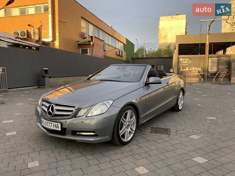 Кабриолет Mercedes-Benz E-Class 2012 в 