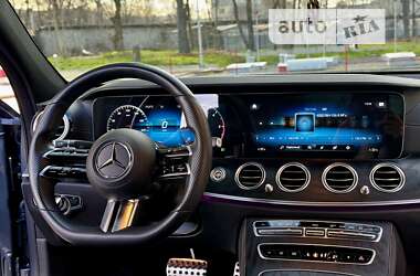 Седан Mercedes-Benz E-Class 2021 в Днепре