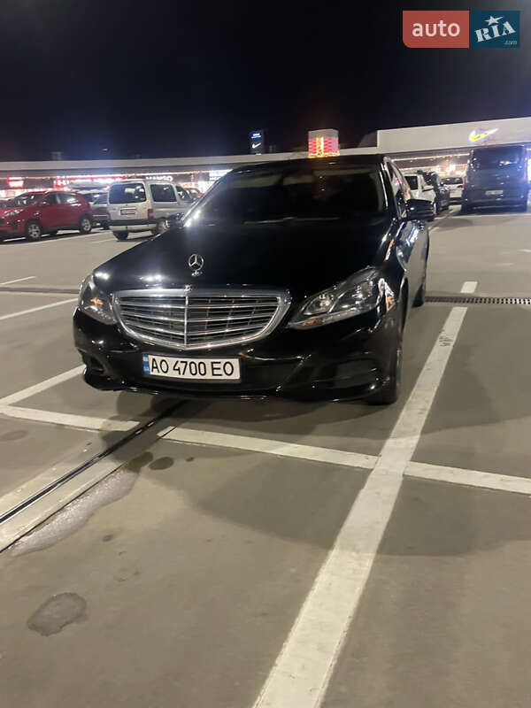 Седан Mercedes-Benz E-Class 2014 в Иршаве