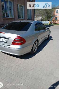 Седан Mercedes-Benz E-Class 2002 в Могилів-Подільському