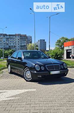 Седан Mercedes-Benz E-Class 1999 в Києві