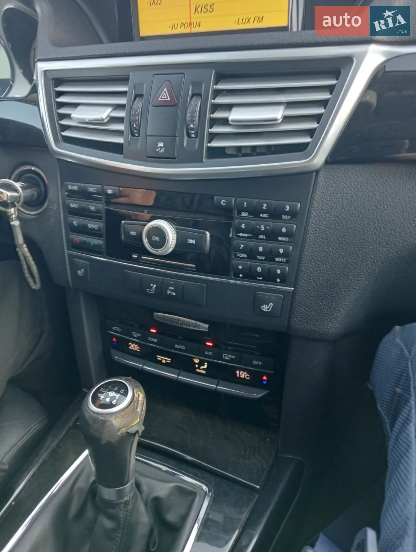 Mercedes-Benz E-Class 2010 VIN WDD2122031A242729 фото оголошення 2 з 11