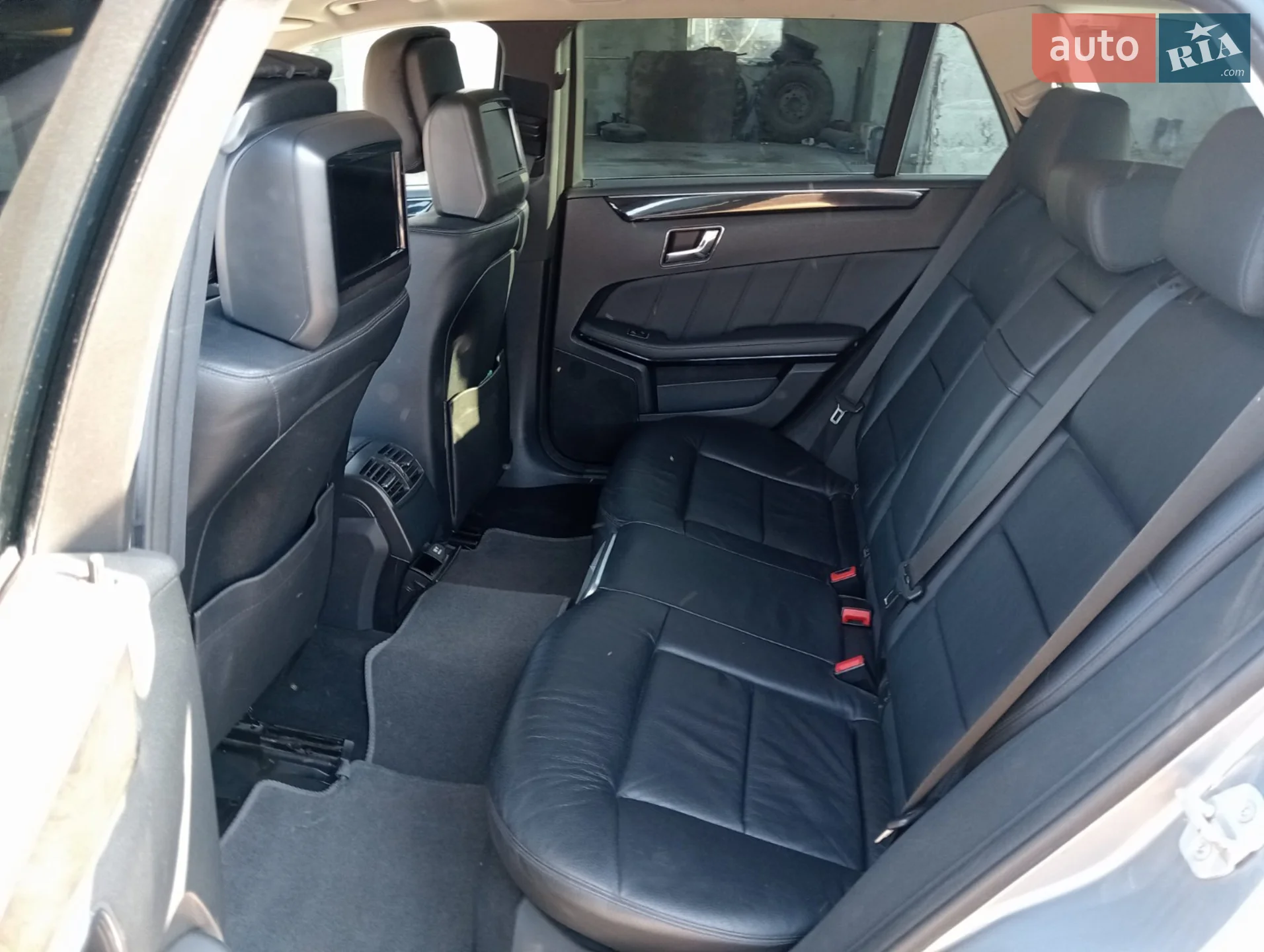 Mercedes-Benz E-Class 2010 VIN WDD2122031A242729 фото оголошення 8 з 11