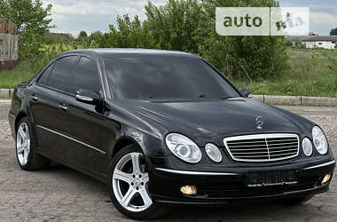 Седан Mercedes-Benz E-Class 2004 в Ивано-Франковске