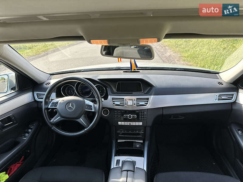 Универсал Mercedes-Benz E-Class 2013 в Днепре