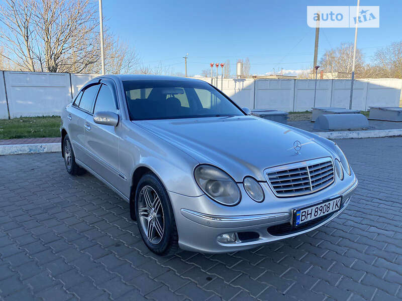 Седан Mercedes-Benz E-Class 2002 в Одессе