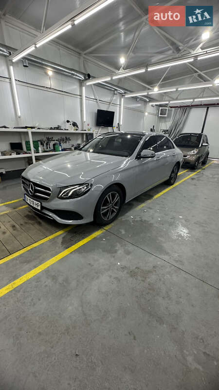 Седан Mercedes-Benz E-Class 2018 в Хмельницком