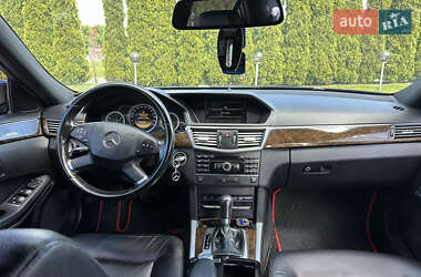 Седан Mercedes-Benz E-Class 2011 в 