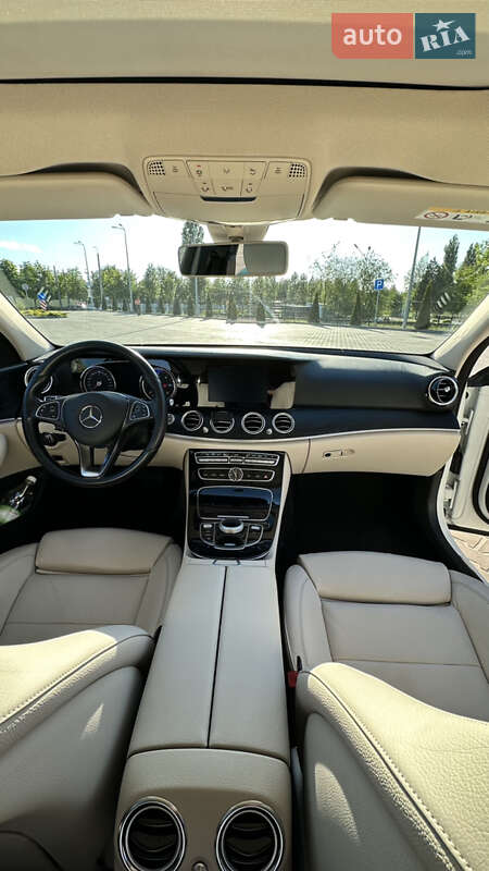 Седан Mercedes-Benz E-Class 2017 в Кременчуге
