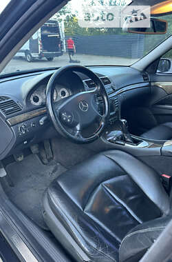 Седан Mercedes-Benz E-Class 2002 в Ивано-Франковске