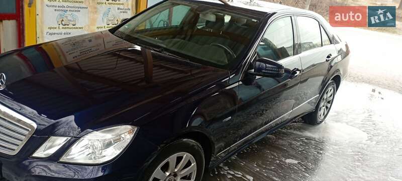 Седан Mercedes-Benz E-Class 2010 в Тернополе фото 3 Седан Mercedes-Benz E-Class 2010 в Тернополе