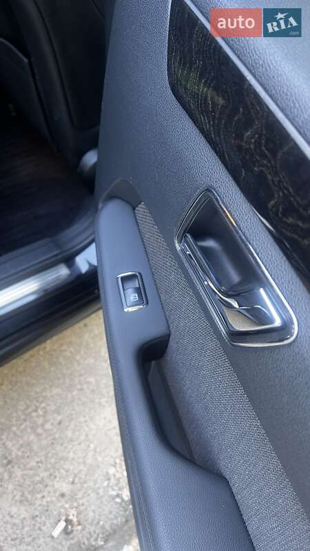 Седан Mercedes-Benz E-Class 2010 в Киеве