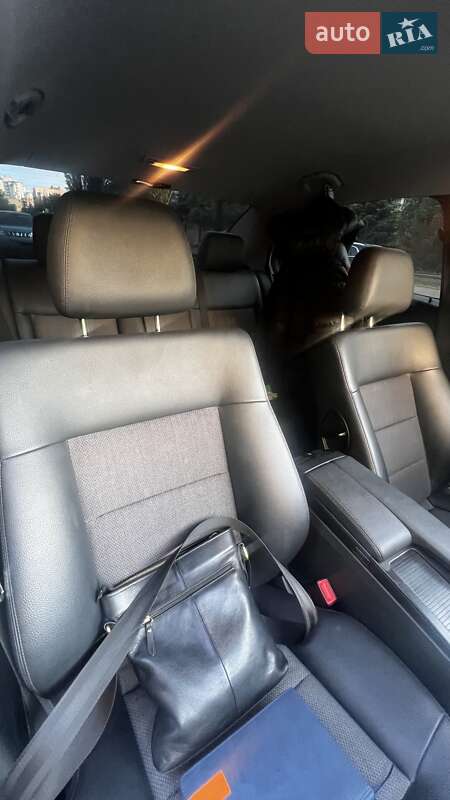 Седан Mercedes-Benz E-Class 2010 в Киеве