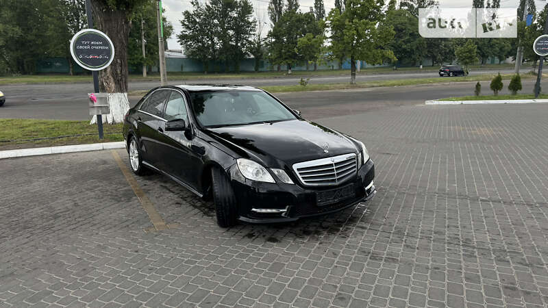 Седан Mercedes-Benz E-Class 2012 в Харькове