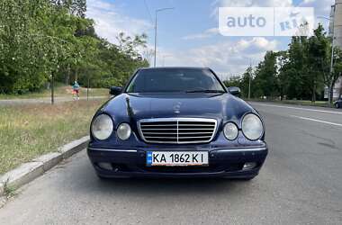 Седан Mercedes-Benz E-Class 2000 в Києві