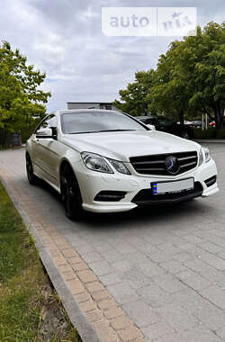 Купе Mercedes-Benz E-Class 2012 в Львове