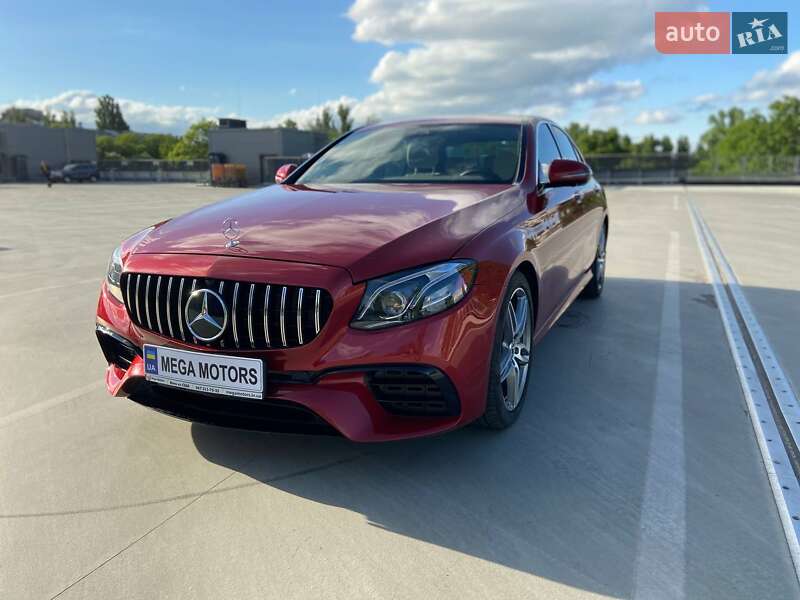 Седан Mercedes-Benz E-Class 2018 в Києві