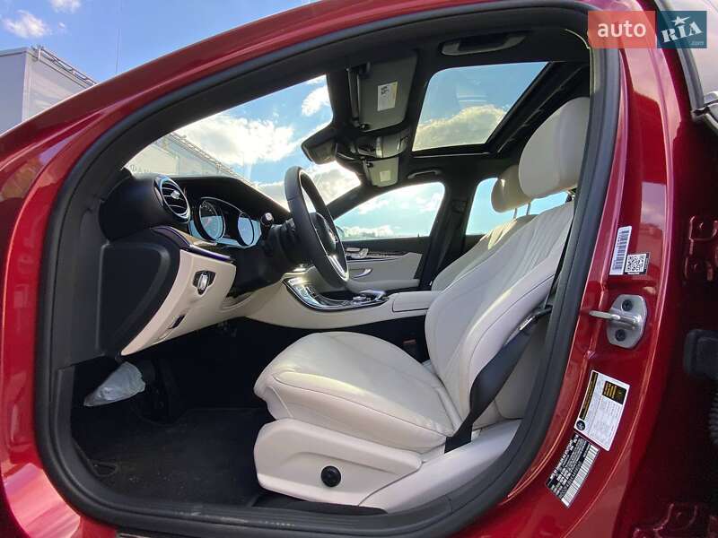Седан Mercedes-Benz E-Class 2018 в Києві