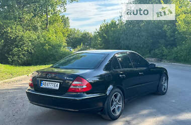 Седан Mercedes-Benz E-Class 2004 в Житомирі