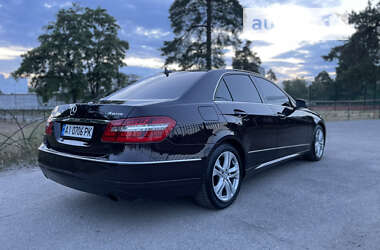 Седан Mercedes-Benz E-Class 2011 в Киеве