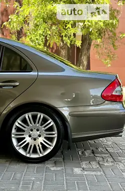 Mercedes-Benz E-Class 2006