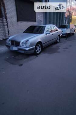 Седан Mercedes-Benz E-Class 1998 в Хмельницькому