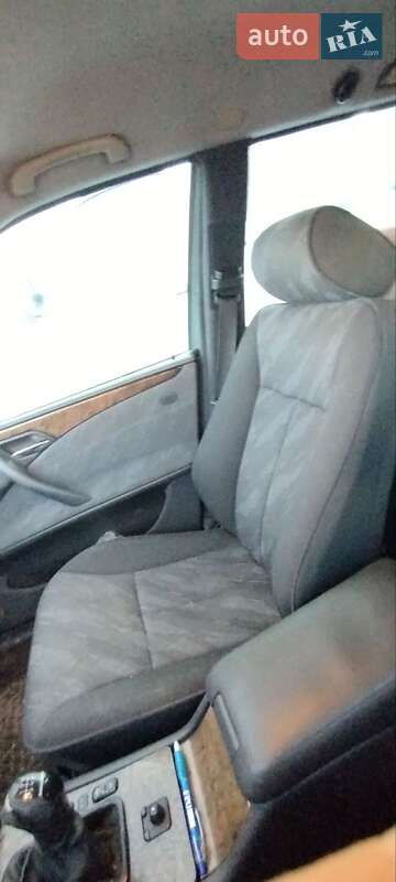 Універсал Mercedes-Benz E-Class 2000 в Херсоні