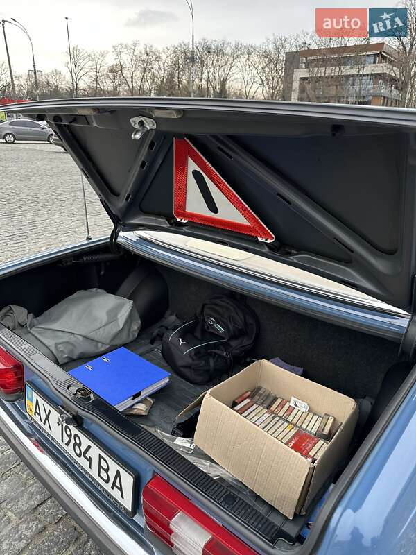 Седан Mercedes-Benz E-Class 1984 в Києві