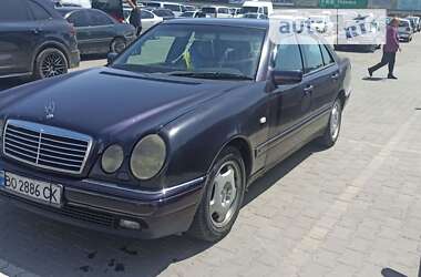 Седан Mercedes-Benz E-Class 1997 в Борщеве