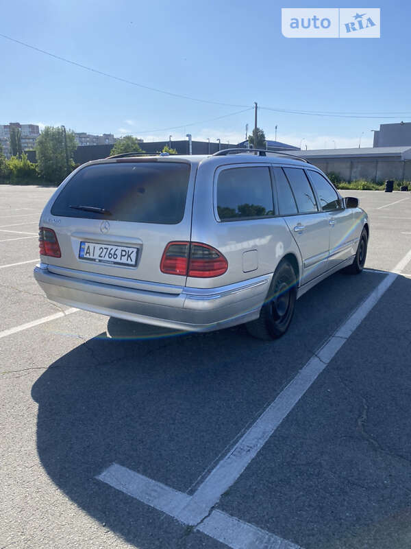 Универсал Mercedes-Benz E-Class 2001 в Киеве