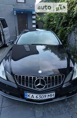 Купе Mercedes-Benz E-Class 2010 в Чубинском