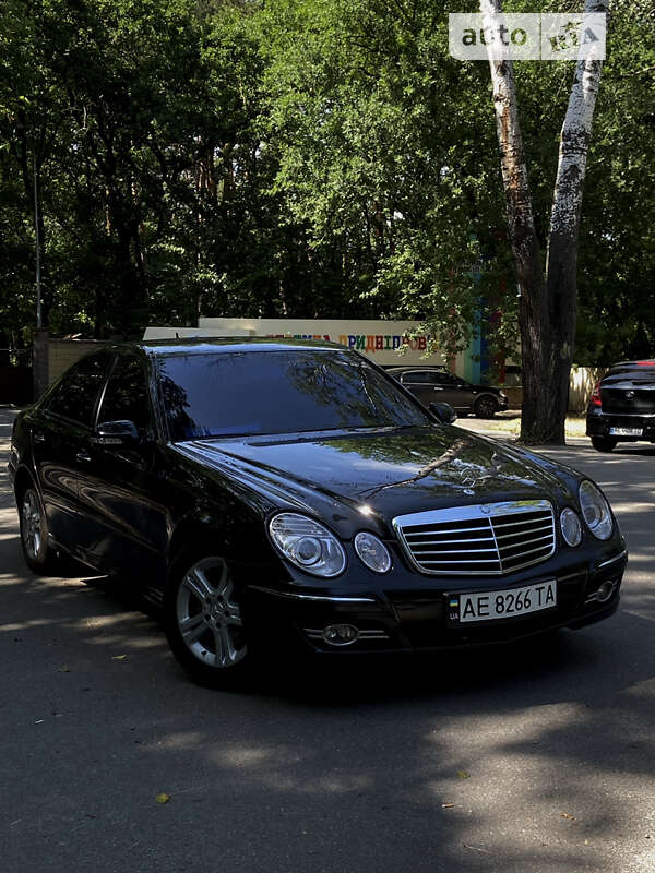 Седан Mercedes-Benz E-Class 2007 в Днепре