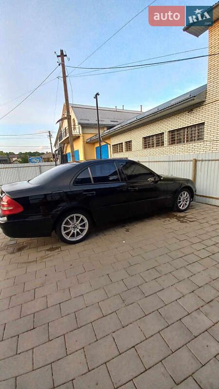 Седан Mercedes-Benz E-Class 2003 в Ивано-Франковске