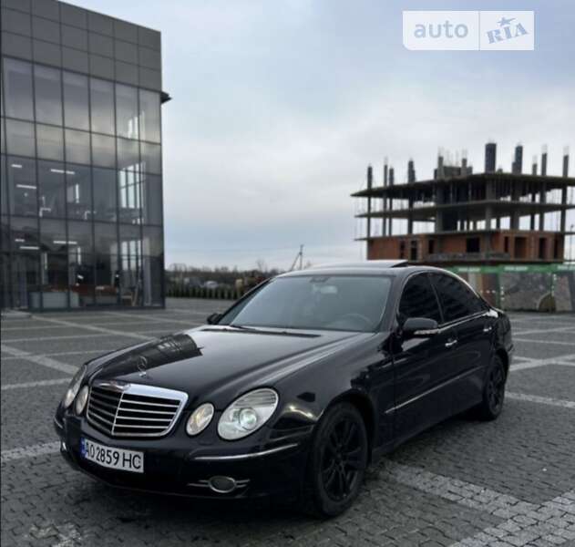 Седан Mercedes-Benz E-Class 2007 в Хусте