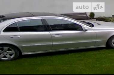 Седан Mercedes-Benz E-Class 2002 в Глинянах