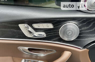 Седан Mercedes-Benz E-Class 2016 в 