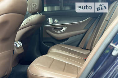 Седан Mercedes-Benz E-Class 2016 в 
