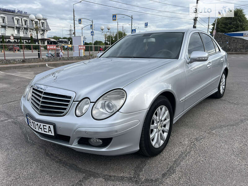 Седан Mercedes-Benz E-Class 2006 в Вінниці