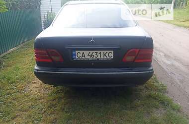 Седан Mercedes-Benz E-Class 1998 в Корсунь-Шевченківському