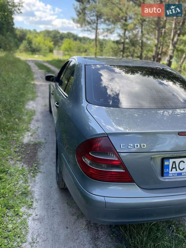 Седан Mercedes-Benz E-Class 2004 в Луцьку