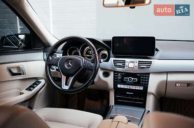 Седан Mercedes-Benz E-Class 2013 в Тернополе